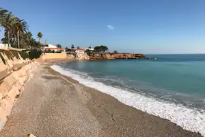 Camping Alegría del Mar - Strand-am-Meer-auf-dem-Campingplatz.jpg