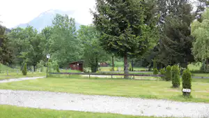Camping Alpenfreude - Stellplätze im Grünen