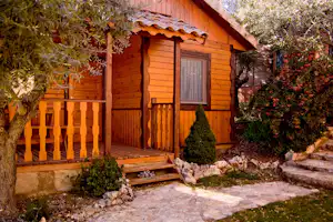 Camping Alquézar - Bungalow auf dem Campingplatz