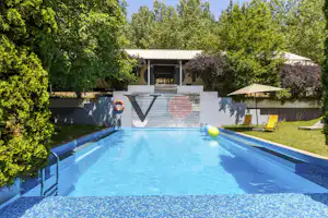 Camping Alta Ribagorça - Pool auf dem Campingplatz