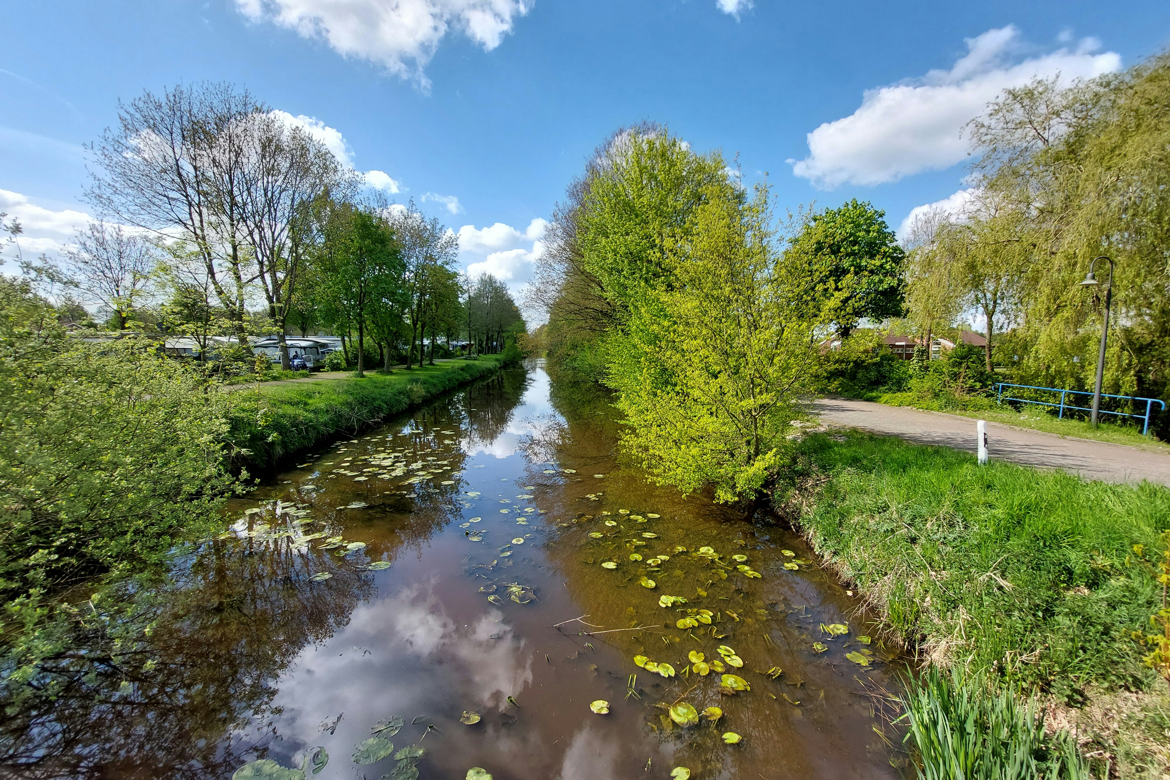 Camping Am Emsdeich - Bach am Campingplatz