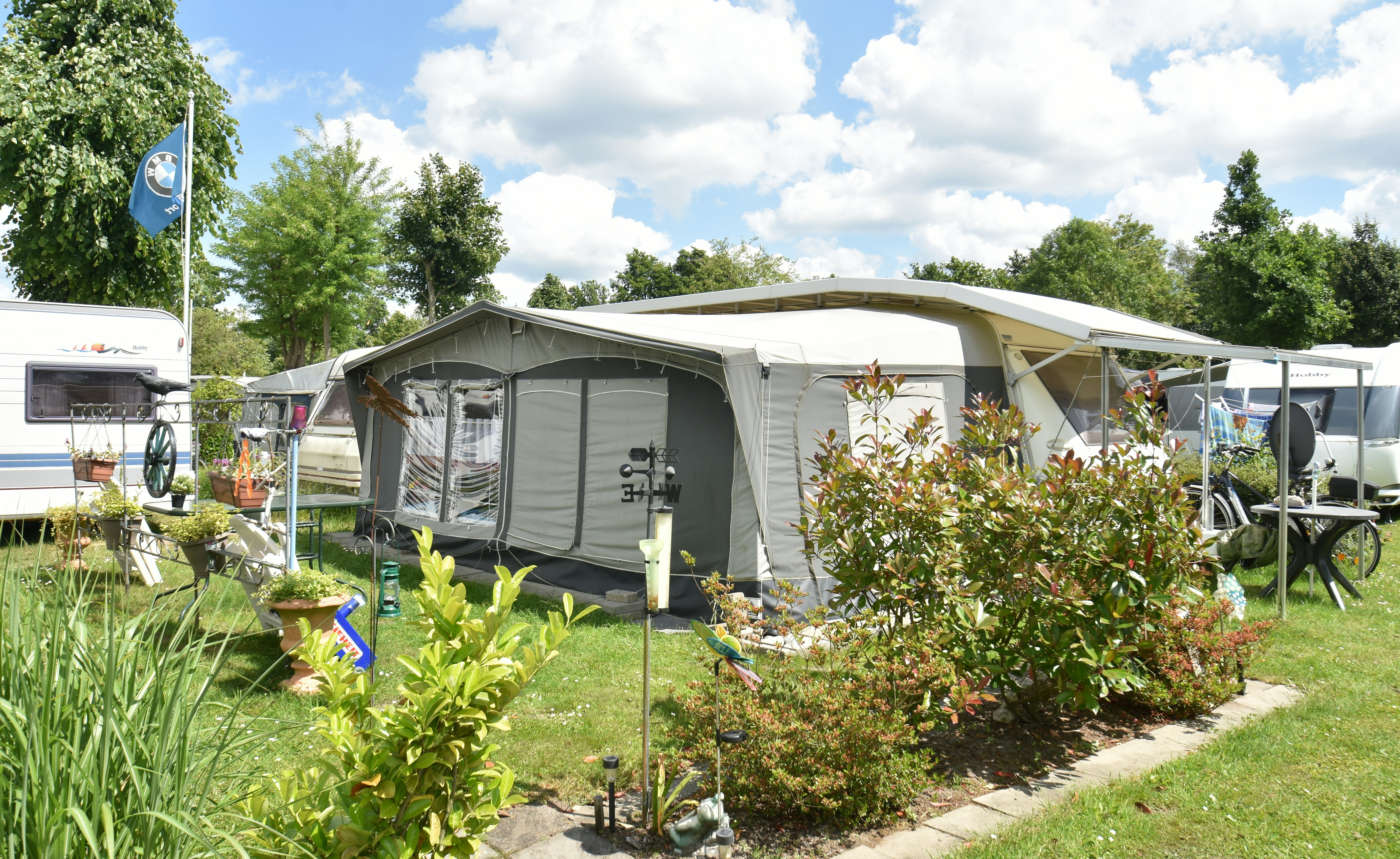 Freizeitpark „Am Emsdeich“  Camping Am Emsdeich - Stellplatz auf der Wiese