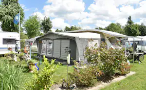 Freizeitpark „Am Emsdeich“ Camping Am Emsdeich - Stellplatz auf der Wiese