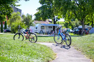 Camping am Ferienhof Kramer - Fahrradfahren auf dem Campingplatz