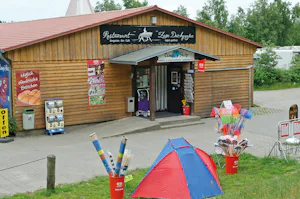 Camping am Freesenbruch - Restaurant und Supermarkt auf dem Campingplatz