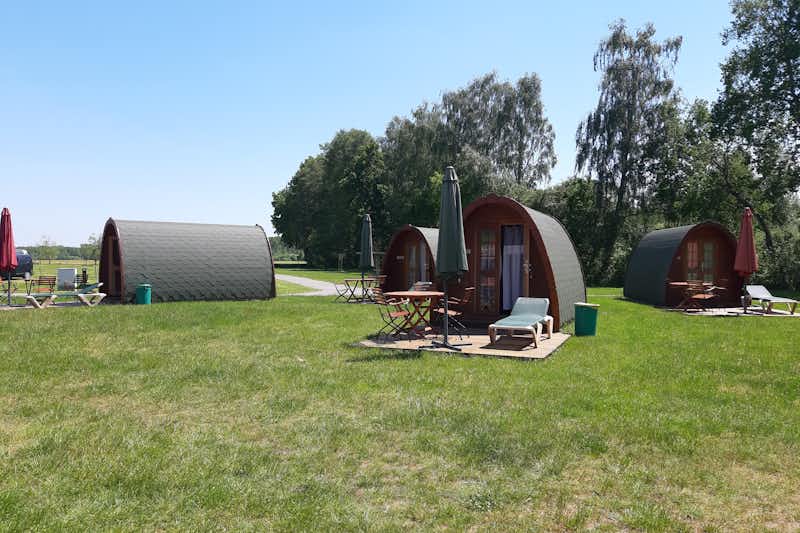 Camping am Müritzarm - Mobilheim-Pods auf dem Campingplatz