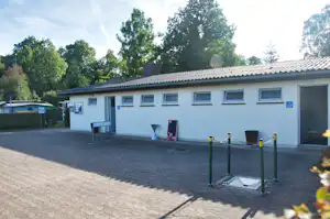 Campingplatz Hofgeismar - Sanitaergebaeude.jpg