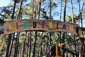 Camping am Schwielochsee - Das Schild des Kinderspielplatzes