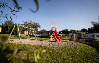Camping am See International