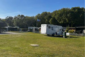 Camping am Wasserfall - Standplatz auf dem Campingplatz