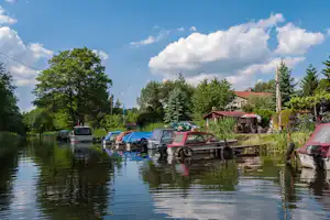 Camping Am Wiesengrund - Ufer am Campingplatz