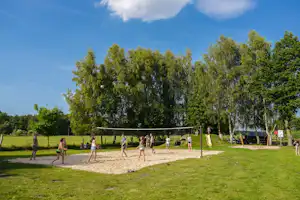 Camping Am Wiesengrund - Volleyballfeld auf dem Campingplatz