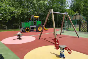 Camping Antton - Kinderspielplatz auf dem Campingplatz