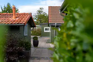 Camping Arnumer See - Außenansicht der Chalets