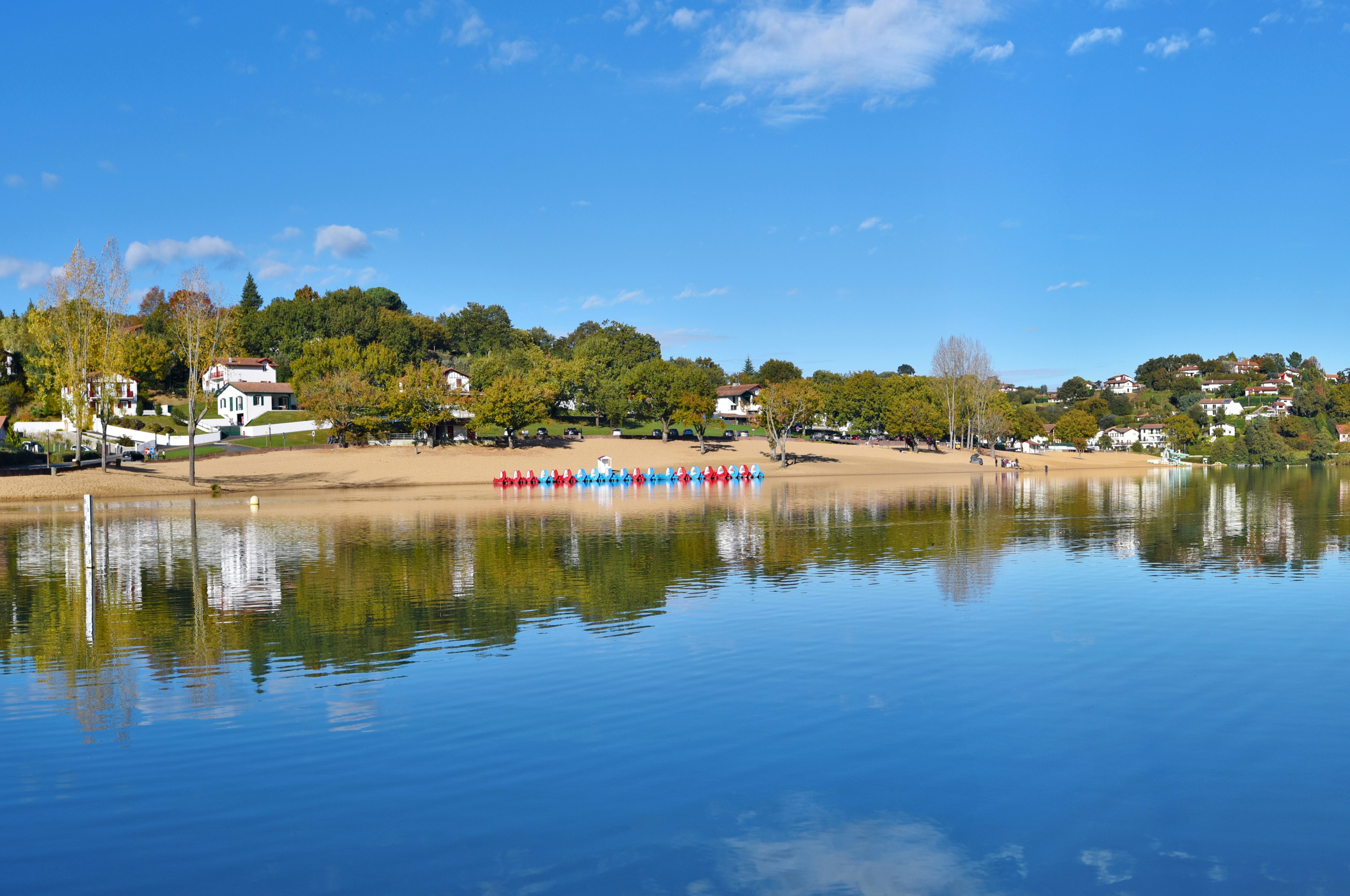 Camping Arotxa Karrita - Blick auf den See am Campingplatz