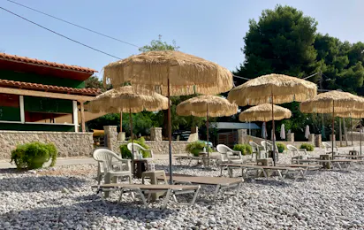Camping Asíni Beach