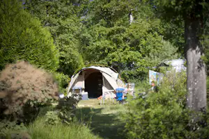 Camping Au Bois Joli - Zeltplatz vom Campingplatz im Grünen