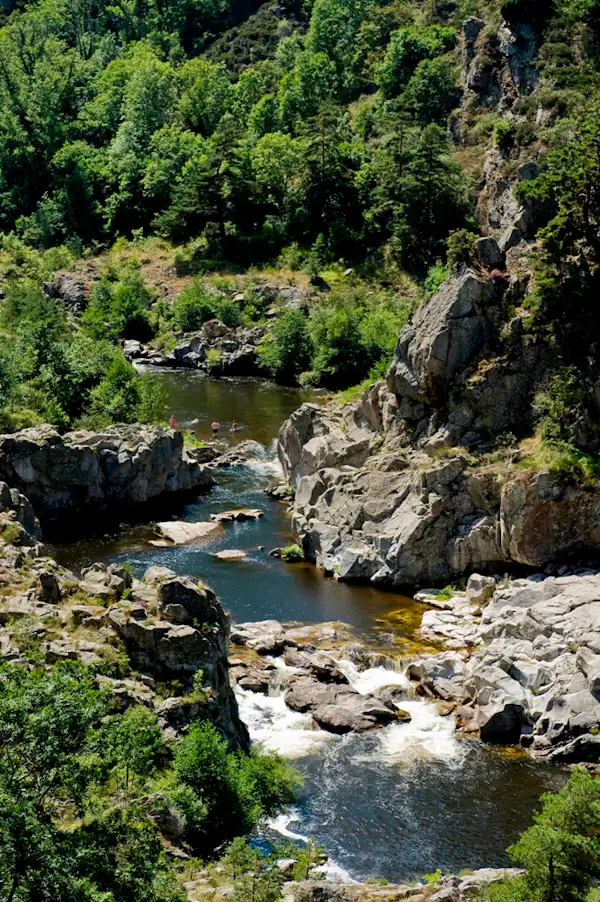 Rock’n Camp - Camping Au Bord De L'eau
