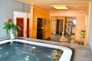Camping Au Joyeux Reveil - Sauna und Whirlpool auf dem Campingplatz