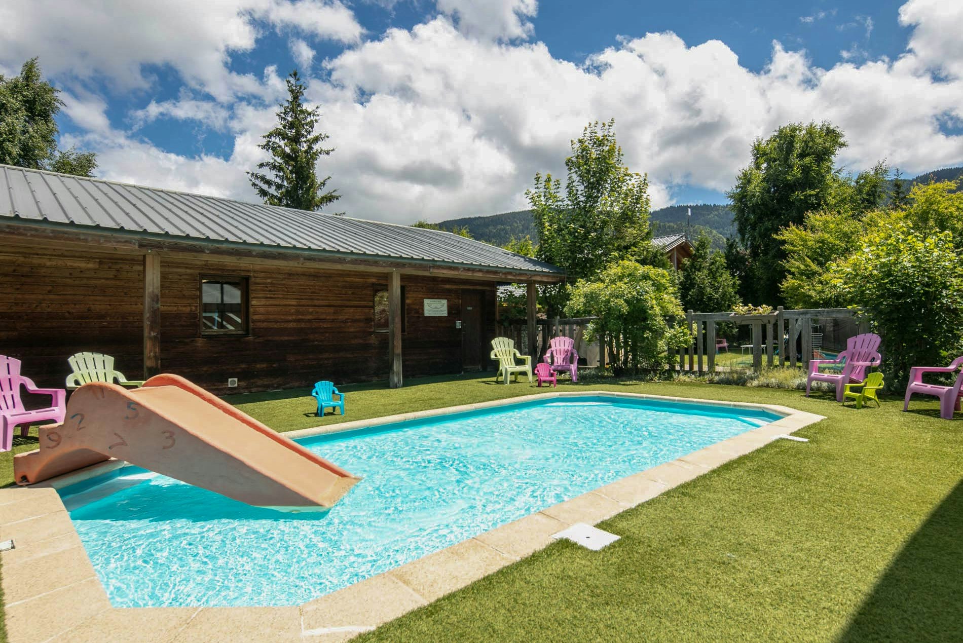 Yelloh! Village Les 4 Montagnes - Flacher Pool für Kinder auf dem Campingplatz