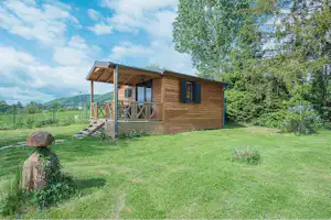 Camping Au pays de Hanau - Mobilheim mit Terrasse auf dem Campingplatz