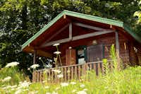 Camping Au Pont du Dognon  -  Mobilheim vom Campingplatz im Grünen