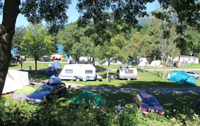 Camping Au Pré du Lac