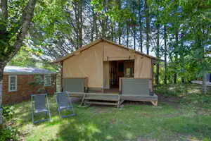 Camping Au P'tit Bonheur - Glampingzelt Außenansicht