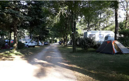 Camping Au Tour de l'Aveyron