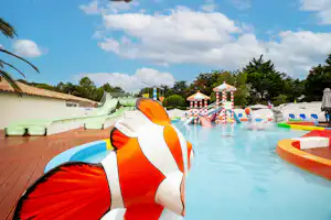 Camping Au Val de Loire en Ré CAMPING AU VAL DE LOIRE EN RÉ - Wasserspielplatz für Kinder auf dem Campingplatz