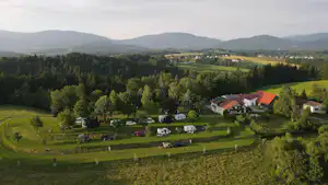 Camping auf dem Kapfelberg - Wohnmobil- und Wohnwagenstellplätze im Grünen