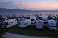 Camping A'Vouga - Stellplätze mit Blick auf das Meer