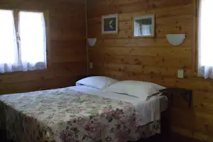 Camping Azzurro - Schlafbereich im Mobilheim vom Campingplatz