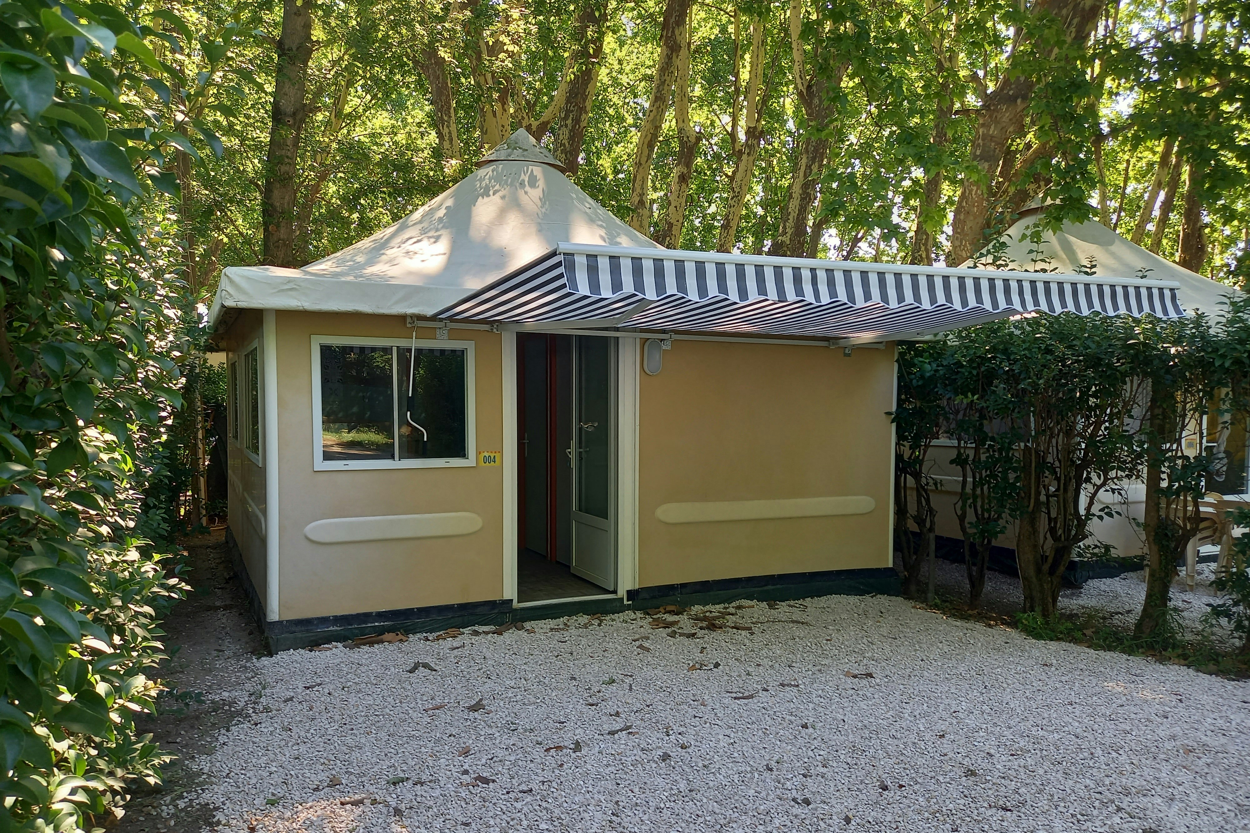 Camping Bagatelle Bengali-Hütte Mietunterkunft mit eigenem Parkplatz