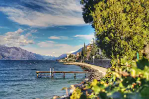 Camping Baldo - Spazierpromenade am Wasser