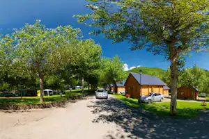 Camping Baliera - Chalet im Grünen auf dem Campingplatz