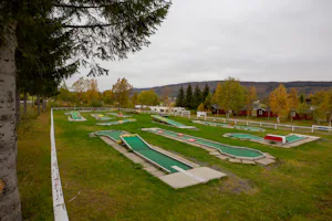 Camping Ballangen - Minigolf.jpg