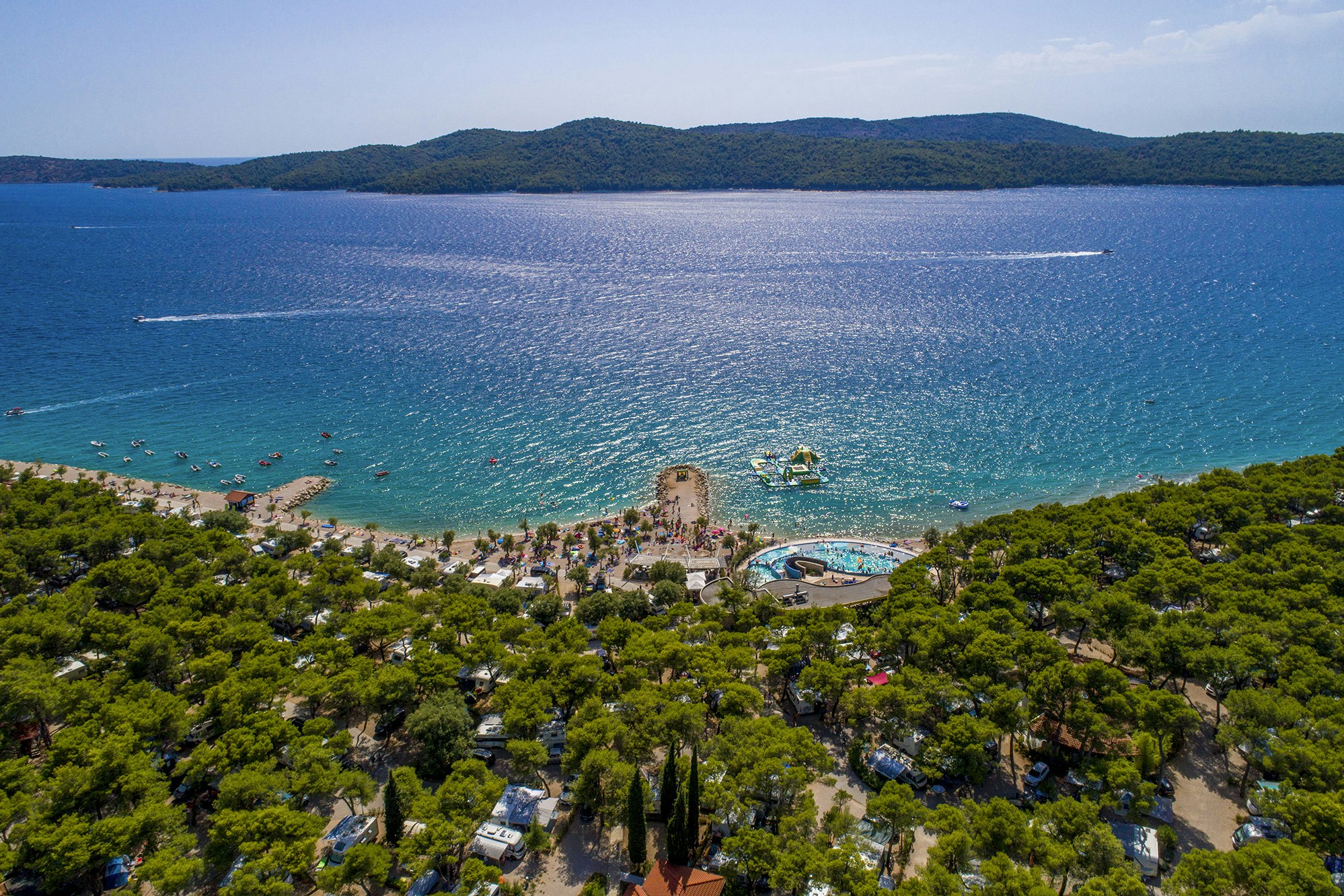 Amadria Park Camping Šibenik  - Campingplatz am Meer aus der Vogelperspektive