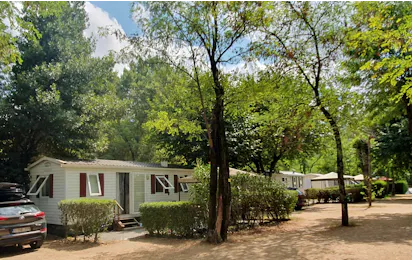 Camping Beau Rivage (Cardet)