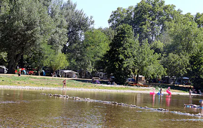 Camping Beau Rivage (Cardet)