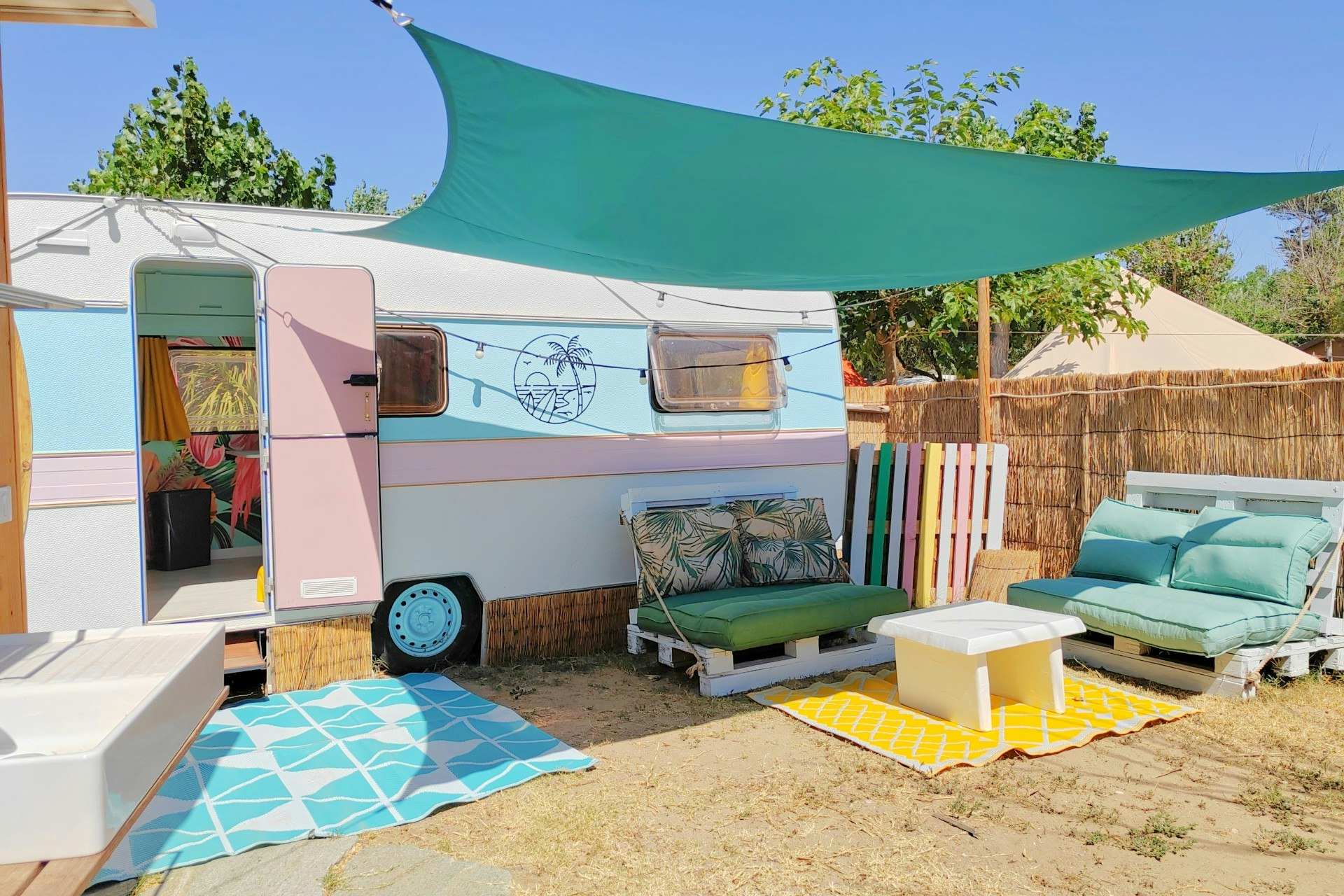Camping Beauregard Plage - Mietcaravan auf dem Campingplatz