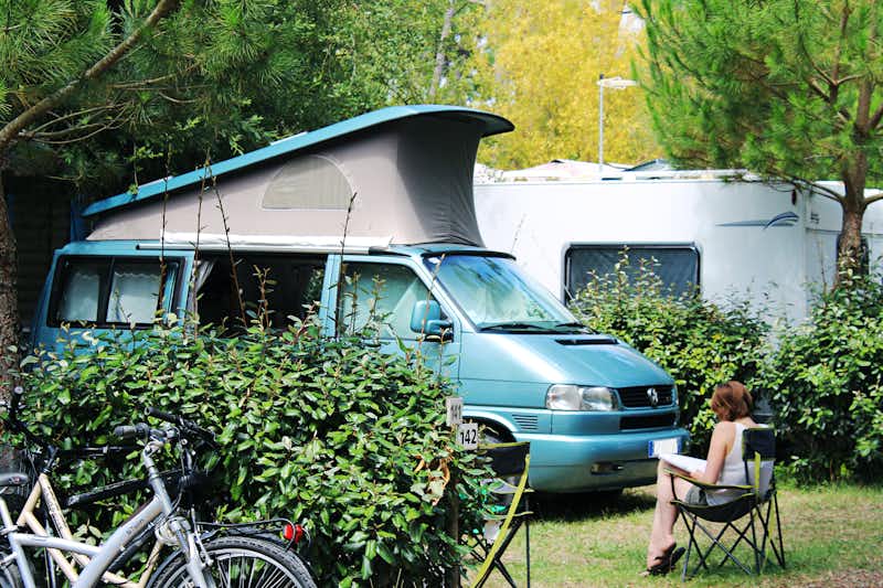 Camping Beausoleil - Wohnmobil- und  Wohnwagenstellplätze im Grünen