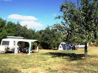 Camping Beirã-Marvão Alentejo  -  Wohnwagenstellplätz und Zeltplatz  auf dem Campingplatz