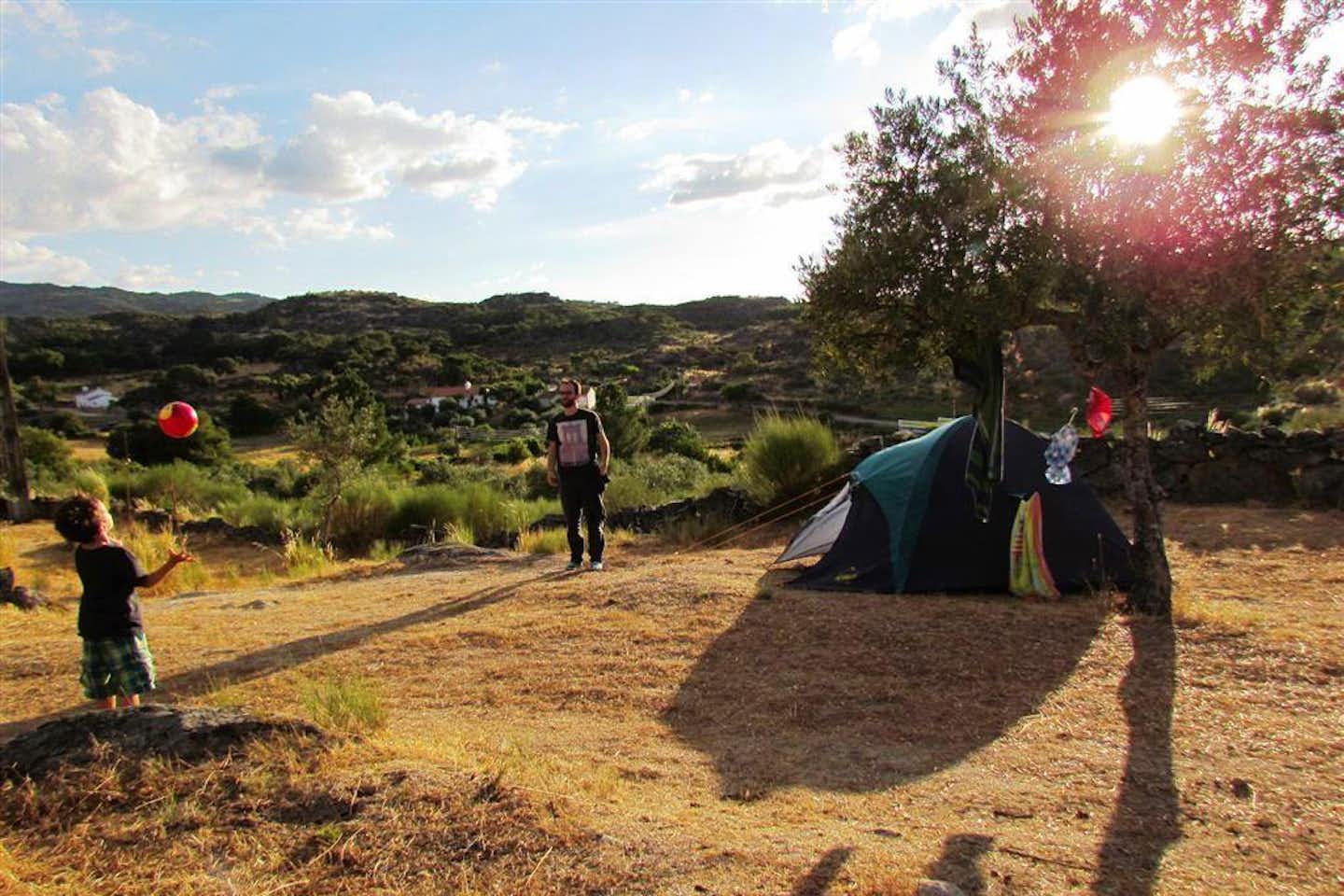 Camping Beirã-Marvão Alentejo - Zeltstellplätzen auf dem Campingplatz