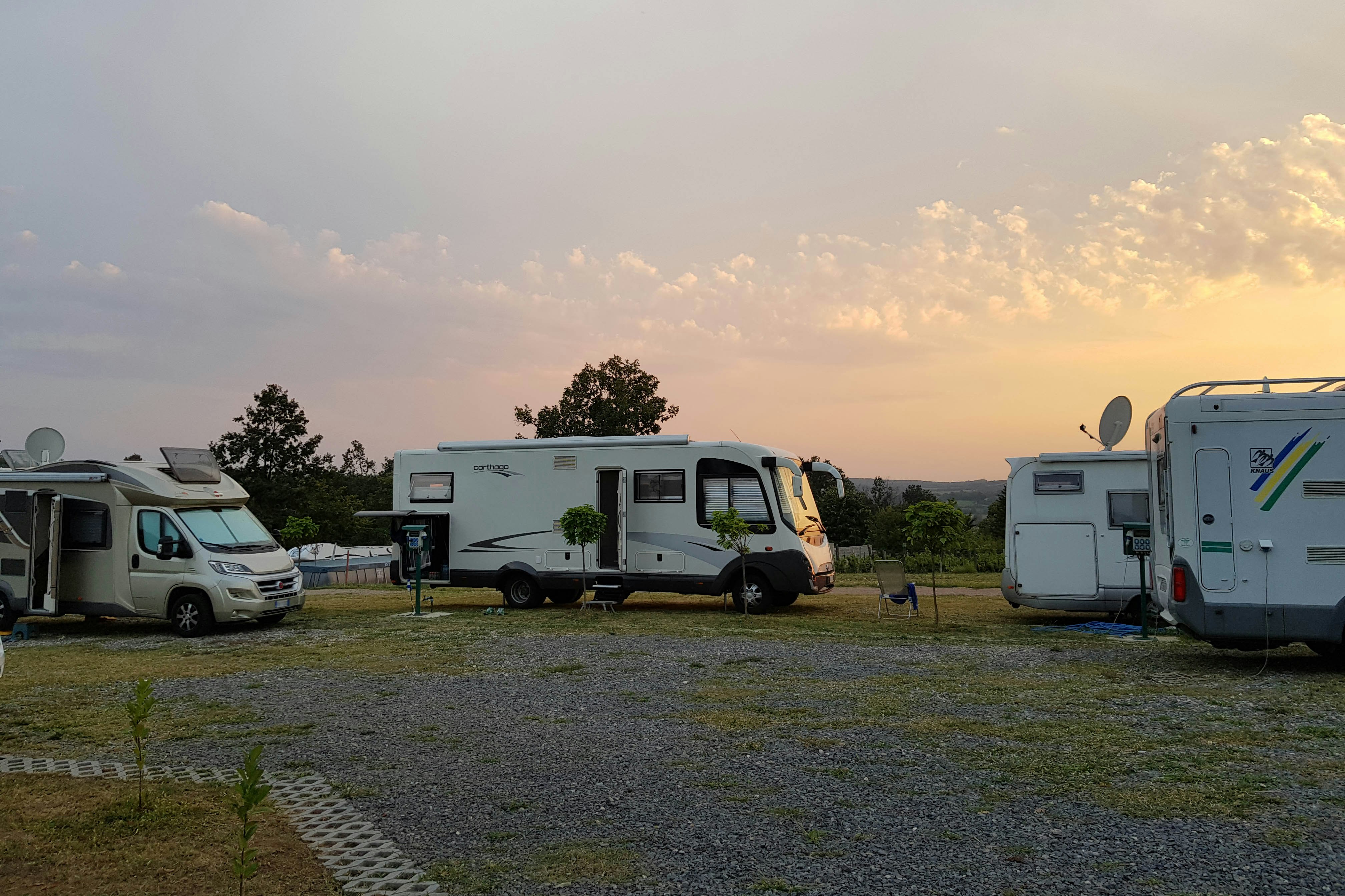 Camping Belgrad Avala - Stellplätze auf dem Campingplatz