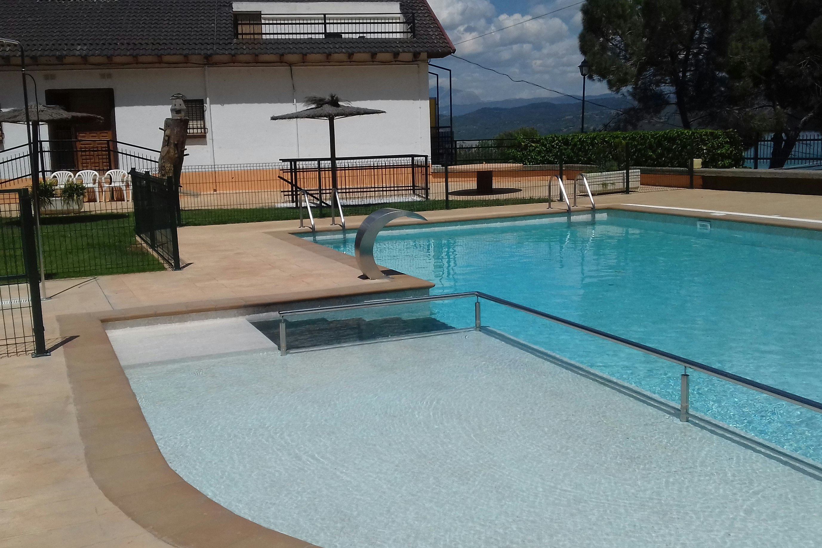 Camping Bellavista - Blick auf den Pool auf dem Campingplatz