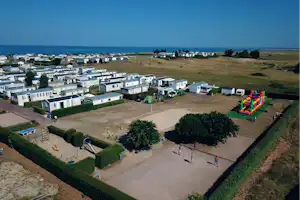 Camping Belle Etoile - Campingplatz aus der Vogelperspektive
