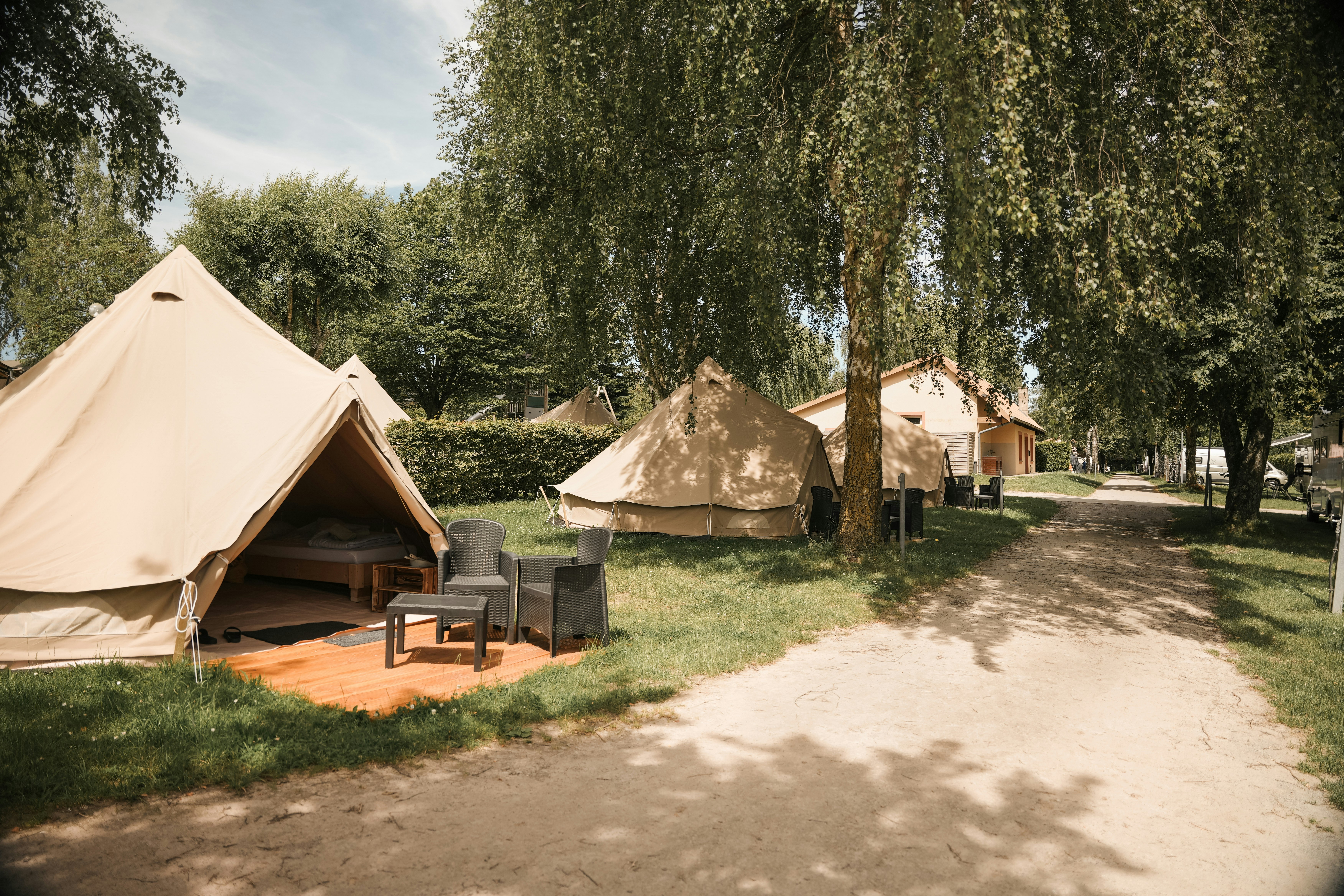 Camping Belle-Vue 2000 - Außenansicht Glamping Zelt