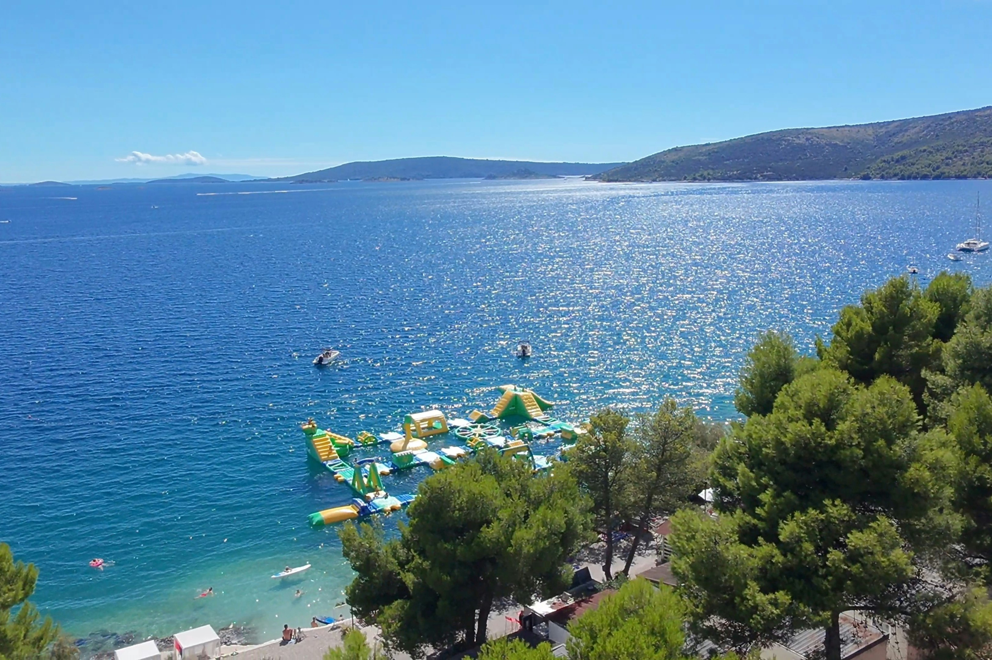 Amadria Park Camping Trogir  - Luftaufnahme des Campingplatzes am Meer