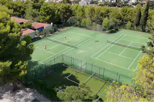 Amadria Park Camping Trogir - Blick auf die Sportplätze auf dem Campingplatz